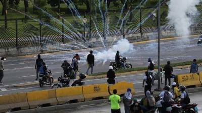 Oposición venezolana denuncia allanamientos de militares Oposición venezolana denuncia allanamientos de militares