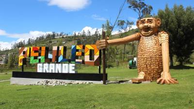 La &ldquo;Ruta de los Gigantes&rdquo; de madera atrae turistas al cant&oacute;n Pelileo