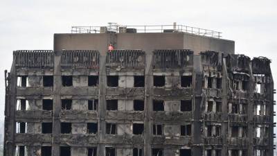 Polic&iacute;a de Londres informa de 30 fallecidos por incendio