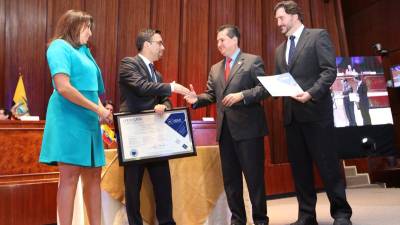 OEA entrega certificado en especificaci&oacute;n t&eacute;cnica al CNE