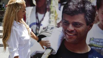Esposa de Leopoldo L&oacute;pez dice no saber nada de &eacute;l desde que inici&oacute; huelga de hambre