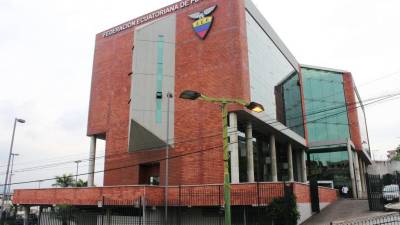 FEF rechaza violencia en exteriores del estadio olímpico Atahualpa FEF rechaza violencia en exteriores del estadio olímpico Atahualpa