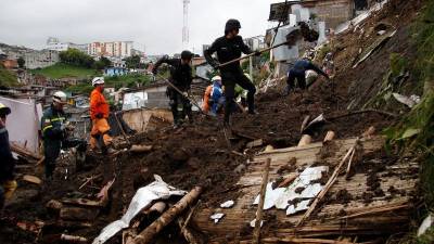 Sube a 17 la cifra de muertos por deslizamientos en Manizales