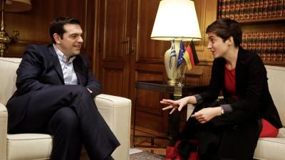Anuncian ley del Gobierno contra crisis humanitaria en Grecia Anuncian ley del Gobierno contra crisis humanitaria en Grecia