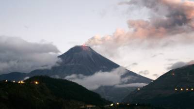 Más de 1.500 sismos por movimiento de fluidos en el volcán Tungurahua Más de 1.500 sismos por movimiento de fluidos en el volcán Tungurahua