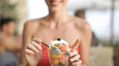 El peligro de las dietas extremas por a&ntilde;o nuevo &iquest;C&oacute;mo retomar una rutina sana?
