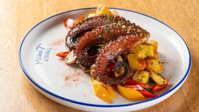 Gastronomía ecuatoriana con sabor costero, un homenaje de "Mami-T y el mar" Gastronomía ecuatoriana con sabor costero, un homenaje de "Mami-T y el mar"