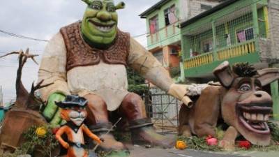 Los monigotes gigantes de Guayaquil