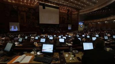 Aprueban moción de censura contra excontralor Pólit Aprueban moción de censura contra excontralor Pólit