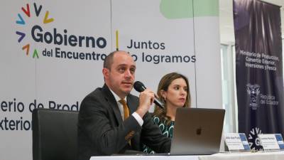 Ecuador concretó $5.000 millones en contratos de inversión Ecuador concretó $5.000 millones en contratos de inversión