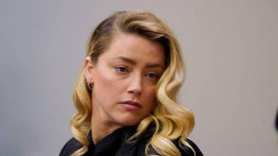 Amber Heard demanda a su aseguradora por no cubrir el dinero que le debe a Johnny Depp Amber Heard demanda a su aseguradora por no cubrir el dinero que le debe a Johnny Depp