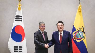 Ecuador firmar&aacute; el 11 de octubre un preacuerdo comercial con Corea del Sur