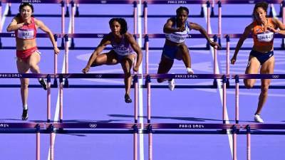Maribel Caicedo, atleta ecuatoriana, finaliza octava en los 100 metros vallas y disputará el repechaje Maribel Caicedo, atleta ecuatoriana, finaliza octava en los 100 metros vallas y disputará el repechaje