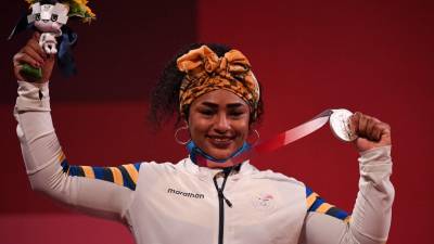Tamara Salazar levanta plata en los Juegos de Tokio-2020: &quot;las mujeres somos fuertes&quot;