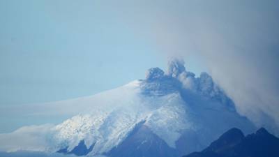 Proceso eruptivo del volc&aacute;n Cotopaxi afecta al turismo