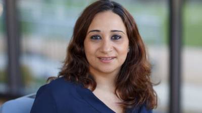 Khadija Idrissi: "Hemos reducido el feminismo a cómo debemos vestirnos" Khadija Idrissi: "Hemos reducido el feminismo a cómo debemos vestirnos"