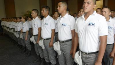 Agentes de Tránsito comienzan curso en la Escuela de Formación de la CTE Agentes de Tránsito comienzan curso en la Escuela de Formación de la CTE