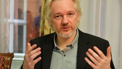 Defensor de Assange pide a fiscal que se lo interrogue de forma urgente Defensor de Assange pide a fiscal que se lo interrogue de forma urgente
