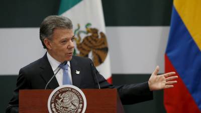Santos dice que lucha contra narcotráfico se fortalecerá tras fin del glifosato Santos dice que lucha contra narcotráfico se fortalecerá tras fin del glifosato