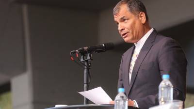 Correa insta a prepararse para una segunda vuelta electoral