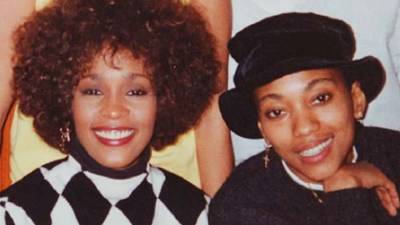 Mejor amiga de Whitney Houston dice que mantuvieron una relación Mejor amiga de Whitney Houston dice que mantuvieron una relación