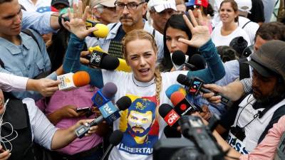 Leopoldo López "jamás" va a negociar su libertad, afirma su esposa Leopoldo López "jamás" va a negociar su libertad, afirma su esposa