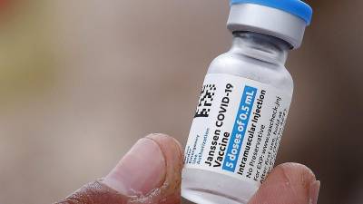 Reportan vínculo entre la vacuna de Johnson & Johnson y el síndrome Guillain-Barré Reportan vínculo entre la vacuna de Johnson & Johnson y el síndrome Guillain-Barré