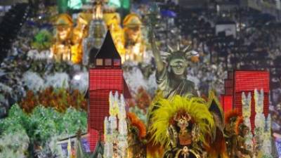 Primer día del desfile del Carnaval de Río de Janeiro 2015 Primer día del desfile del Carnaval de Río de Janeiro 2015