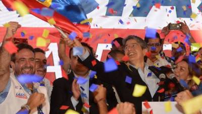 Lasso festeja encuestas preliminares a boca de urna Lasso festeja encuestas preliminares a boca de urna