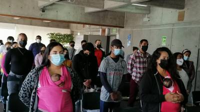 Venezolanos en Ecuador podrán obtener un título de bachillerato avalado por el Ministerio de Educación de ese país Venezolanos en Ecuador podrán obtener un título de bachillerato avalado por el Ministerio de Educación de ese país