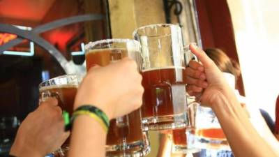 Vinicio Alvarado se pronuncia sobre la venta de alcohol Vinicio Alvarado se pronuncia sobre la venta de alcohol