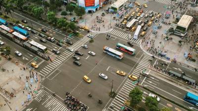 Informe: Vivir en una ciudad con tr&aacute;fico sube riesgo de Alzheimer