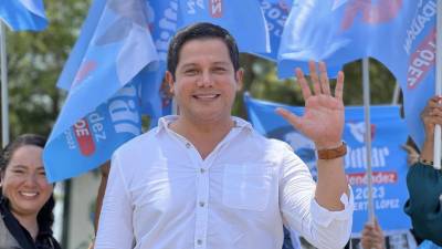 Asesinan a Omar Menéndez, candidato a la Alcaldía de Puerto López, en la víspera de las elecciones Asesinan a Omar Menéndez, candidato a la Alcaldía de Puerto López, en la víspera de las elecciones
