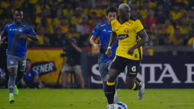 Noche Amarilla 2025: Barcelona venció (1-0) a Emelec en el debut de Felipe Caicedo Noche Amarilla 2025: Barcelona venció (1-0) a Emelec en el debut de Felipe Caicedo