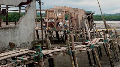 Esmeraldas, el terremoto desnudó la pobreza Esmeraldas, el terremoto desnudó la pobreza