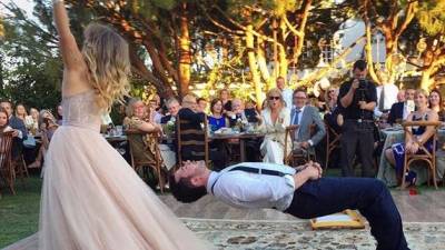 Mago sorprende en su matrimonio con truco de levitaci&oacute;n