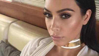 Kim Kardashian celebra 45 millones de seguidores en Instagram Kim Kardashian celebra 45 millones de seguidores en Instagram