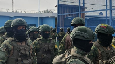 Se registran motines en Cárcel de Turi y Azogues con guardias retenidos en una de ellas Se registran motines en Cárcel de Turi y Azogues con guardias retenidos en una de ellas