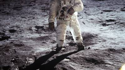 ¿Cómo y por qué la orina de astronautas puede servir para construir en la Luna? ¿Cómo y por qué la orina de astronautas puede servir para construir en la Luna?