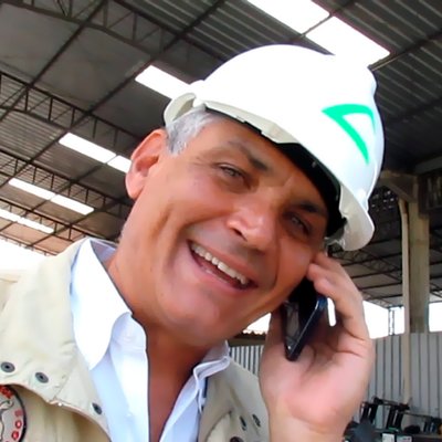 Fabricio Correa renuncia a su precandidatura presidencial