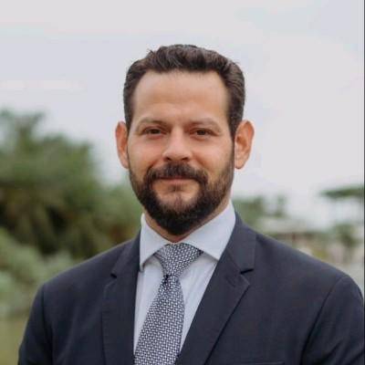 ¿Quién es Germán Lynch Navarro, el nuevo Director General del IESS?