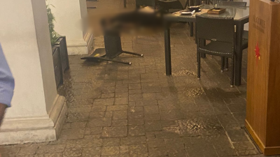 Un hombre fue asesinado a las afueras de un local en Plaza Lagos, por Samborondón Un hombre fue asesinado a las afueras de un local en Plaza Lagos, por Samborondón