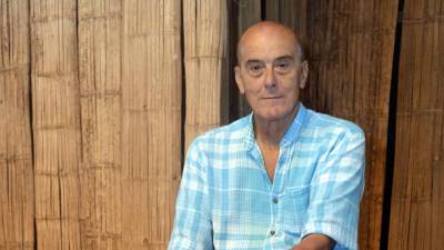 Director Escénico, iluminador, actor y autor, Bablé cuenta con una consolidada carrera en varios campos de las artes escénicas. Como gestor dirigió el Festival Iberoamericano de Teatro de Cádiz y las compañías La Tía Norica o Albanta Teatro.