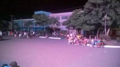 Suspenden las clases en Esmeraldas y Manabí Suspenden las clases en Esmeraldas y Manabí