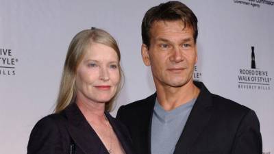 Viuda de Patrick Swayze, acusada de golpear al actor Viuda de Patrick Swayze, acusada de golpear al actor