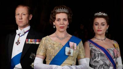 "The Crown" y "The Queen's Gambit" arrasan en los Globos de Oro "The Crown" y "The Queen's Gambit" arrasan en los Globos de Oro