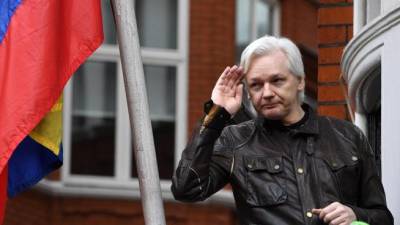 Lasso habla sobre el caso Assange y acusa a Rafael Correa de forzar leyes a favor de un &quot;hacker&quot;