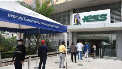 Exdirector del IESS es vinculado en caso de presunta concusión: habría solicitado dinero por informes favorables Exdirector del IESS es vinculado en caso de presunta concusión: habría solicitado dinero por informes favorables