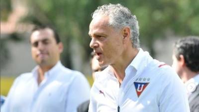 Esteban Paz, "El Rey de Copas": "Lo que acaba de conseguir Liga en la final Sudamericana es una hazaña titánica" Esteban Paz, "El Rey de Copas": "Lo que acaba de conseguir Liga en la final Sudamericana es una hazaña titánica"