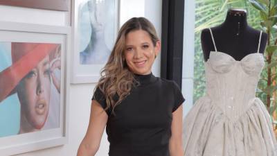 Isabella Salvador: la diseñadora ecuatoriana que brilló en París con su colección 'Etérea’ Isabella Salvador: la diseñadora ecuatoriana que brilló en París con su colección 'Etérea’
